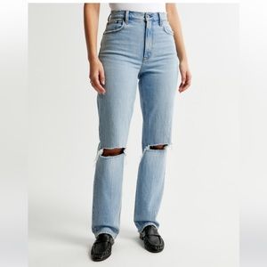 Abercrombie The 90’s Straight Ultra High Rise Jeans (30/10)